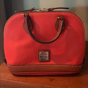 👜 Dooney & Burke Pebble Grain Zip Zip Satchel 👜